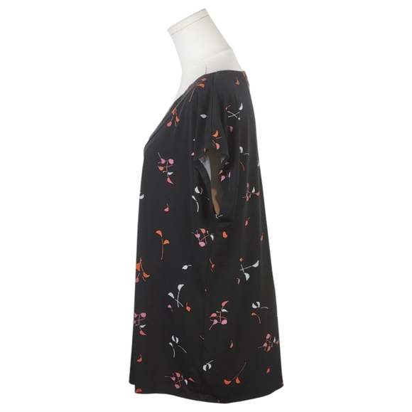 Lane Bryant Surplice Floral Blouse Black Short Sleeve Plus Size 14/16 Stretch - Picture 4 of 8